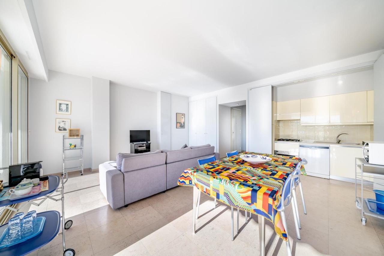 Palm Beach- Free Wifi- Parking- Sea View Κάννες Εξωτερικό φωτογραφία
